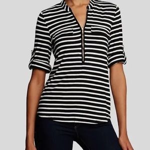 3/$30 🎉 Calvin Klein Top- Size Small